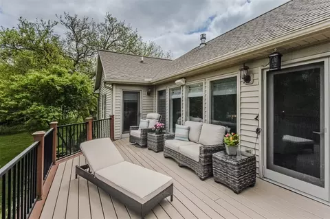 Exterior - 2210 Lindsey, Jackson, MI 49201 photo 21 of 28