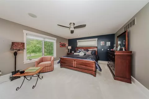 Bedroom - 2210 Lindsey, Jackson, MI 49201 photo 2 of 9