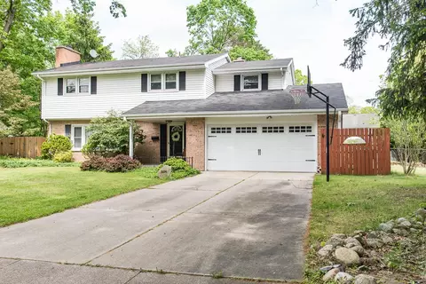 2707 Lomond, Kalamazoo, MI 49008