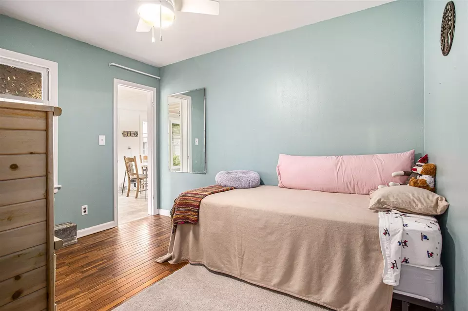 Bedroom - 211 East, Marshall, MI 49068 photo 1 of 3