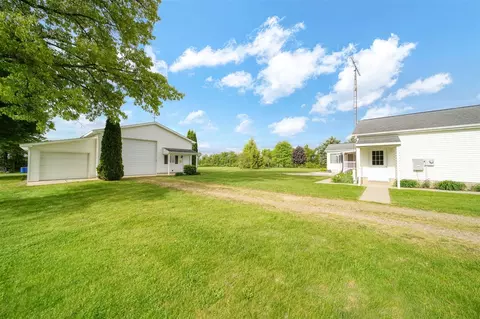 Exterior - 10639 Hanover, Hanover, MI 49241 photo 7 of 11
