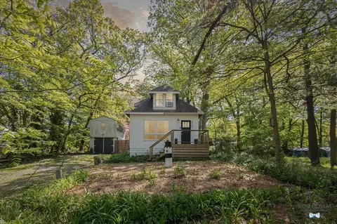 18335 Oakland, New Buffalo, MI 49117