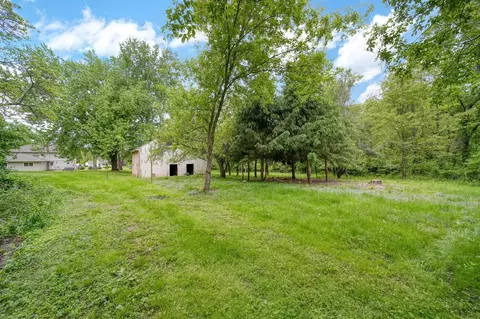 Exterior - 7331 Browns Lk, Jackson, MI 49201 photo 16 of 16