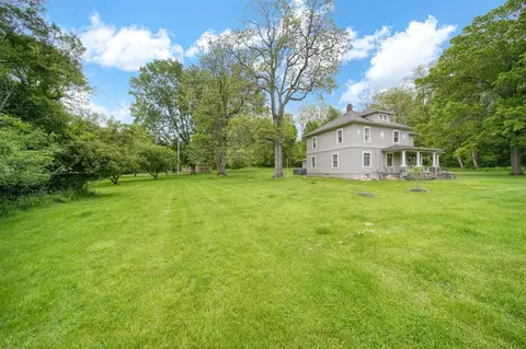 Exterior - 7331 Browns Lk, Jackson, MI 49201 photo 9 of 16