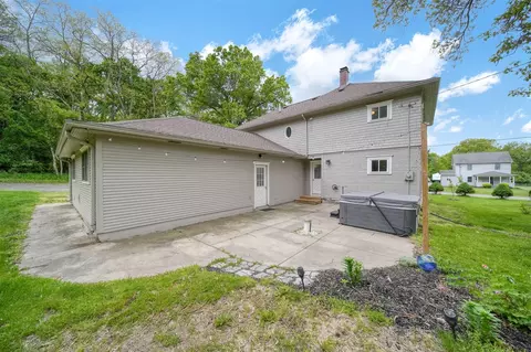 Exterior - 7331 Browns Lk, Jackson, MI 49201 photo 10 of 16