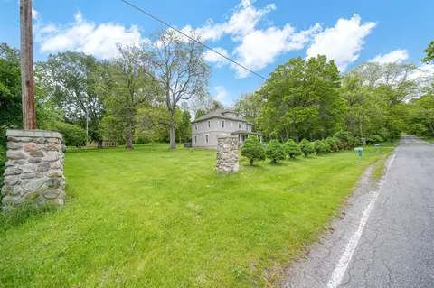 Exterior - 7331 Browns Lk, Jackson, MI 49201 photo 8 of 16