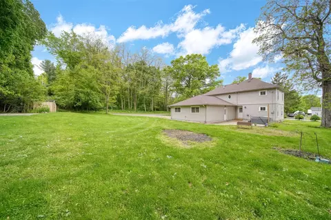 Exterior - 7331 Browns Lk, Jackson, MI 49201 photo 12 of 16