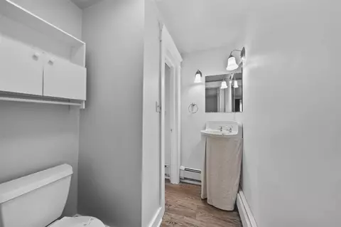 Bath - 7331 Browns Lk, Jackson, MI 49201 photo 3 of 5