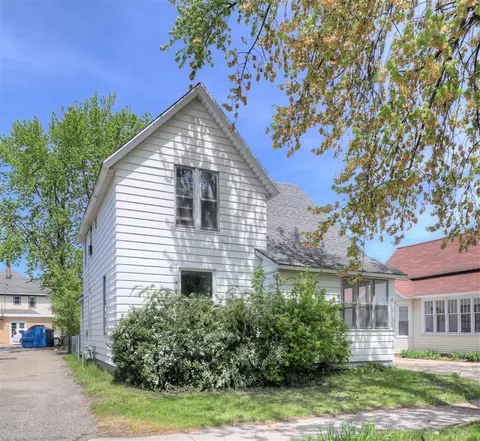 13 W 17th St, Holland, MI 49423