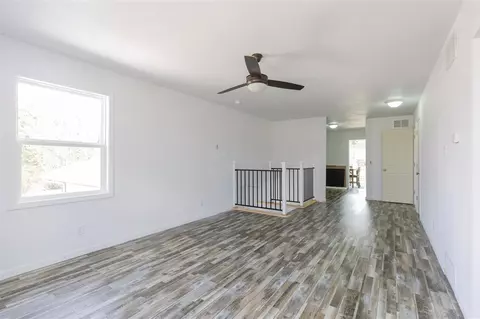 Living - 126 Bluff, Buchanan, MI 49107 photo 2 of 4