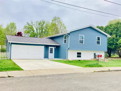 126 Bluff, Buchanan, MI 49107
