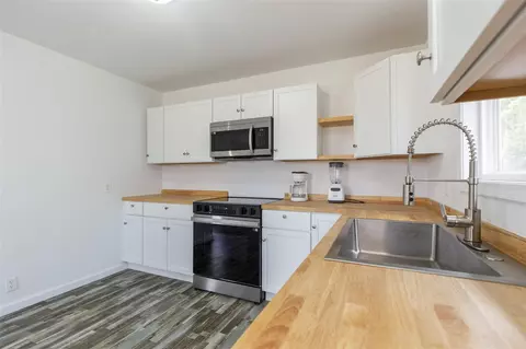 Kitchen - 126 Bluff, Buchanan, MI 49107 photo 4 of 4