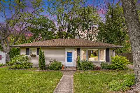 2137 Roseland, Kalamazoo, MI 49001