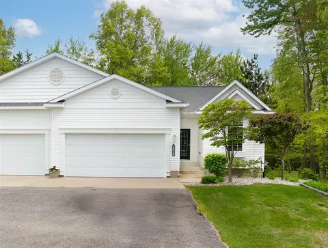 5610 Copper Sands Run, Fruitport, MI 49415