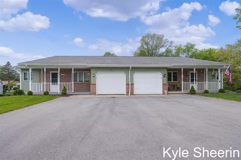 4483 N N Vly, Grand Rapids, MI 49525