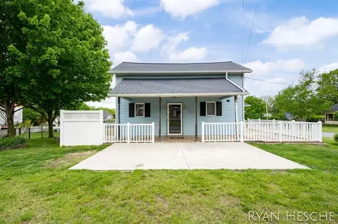 291 Church, Saranac, MI 48881