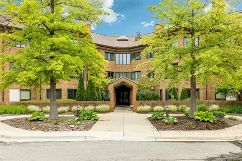 2125 Apt 208 Nature Cv, Ann Arbor, MI 48104