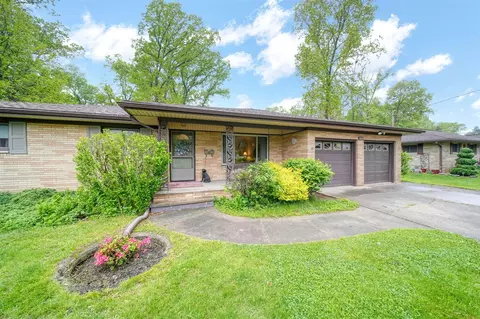 2074 Campbell, Jackson, MI 49202 photo 2