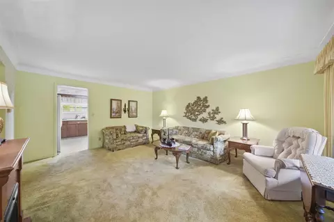 2074 Campbell, Jackson, MI 49202 photo 6