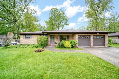 2074 Campbell, Jackson, MI 49202