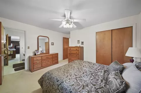 2074 Campbell, Jackson, MI 49202 photo 17
