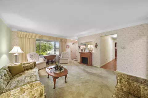 2074 Campbell, Jackson, MI 49202 photo 8
