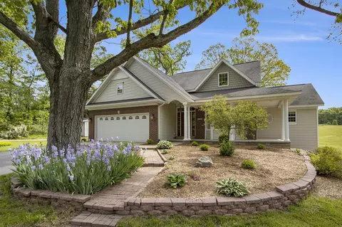 6541 S 6th, Kalamazoo, MI 49008