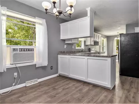 Dining - 7929 N 48th, Augusta, MI 49012 photo 2 of 2