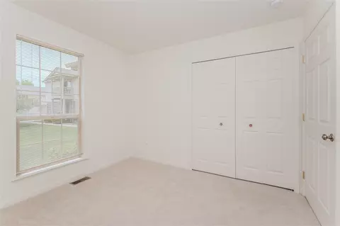 Bedroom - 128 Commons, Saline, MI 48176 photo 6 of 9