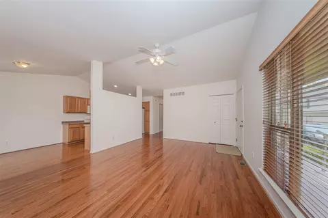 Living - 128 Commons, Saline, MI 48176 photo 2 of 5
