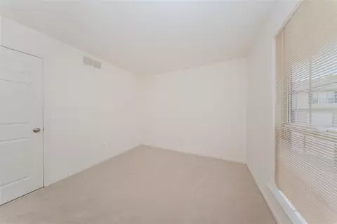 Bedroom - 128 Commons, Saline, MI 48176 photo 9 of 9