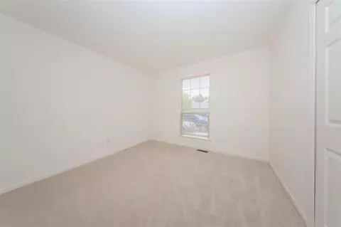Bedroom - 128 Commons, Saline, MI 48176 photo 8 of 9
