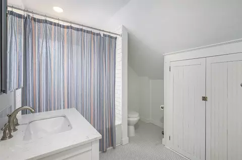Bath - 3209 Springbrook, Ann Arbor, MI 48108 photo 2 of 4