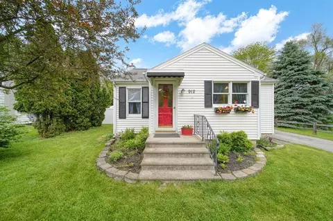 912 Gerald, Jackson, MI 49203