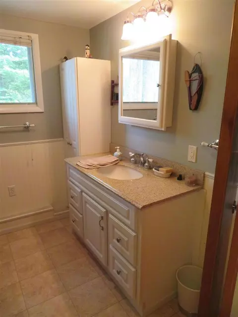 Bath - 6248 Howard, Gladwin, MI 48624 photo 1 of 2