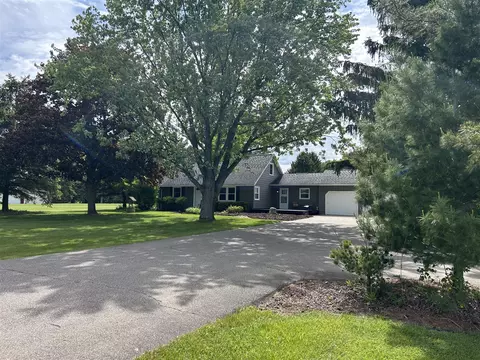 Exterior - 13830 S Grange, Eagle, MI 48822 photo 3 of 10