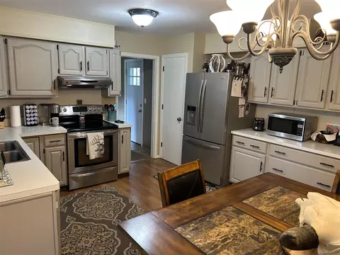 Kitchen - 13830 S Grange, Eagle, MI 48822 photo 1 of 1