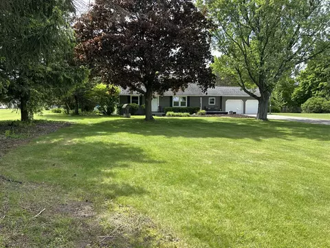 Exterior - 13830 S Grange, Eagle, MI 48822 photo 2 of 10