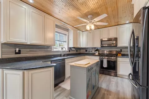Kitchen - 3401 Stella, Jackson, MI 49201 photo 1 of 5