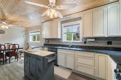 Kitchen - 3401 Stella, Jackson, MI 49201 photo 2 of 5