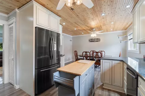 Kitchen - 3401 Stella, Jackson, MI 49201 photo 5 of 5