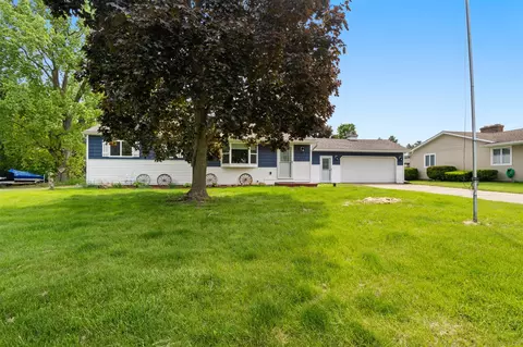 3401 Stella, Jackson, MI 49201