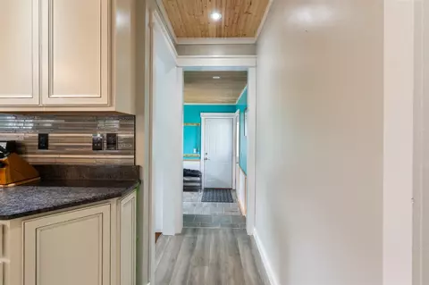 Entry Way - 3401 Stella, Jackson, MI 49201 photo 1 of 2