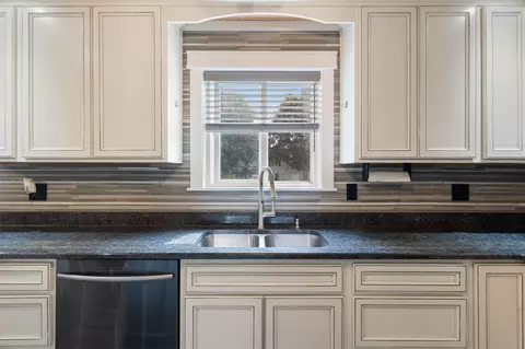 Kitchen - 3401 Stella, Jackson, MI 49201 photo 4 of 5