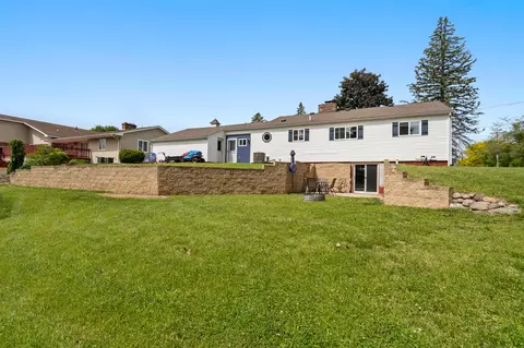 Exterior - 3401 Stella, Jackson, MI 49201 photo 7 of 10