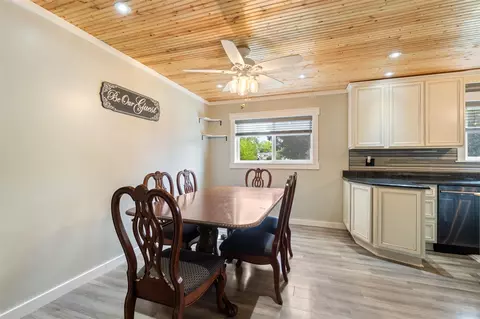 Dining - 3401 Stella, Jackson, MI 49201 photo 1 of 2