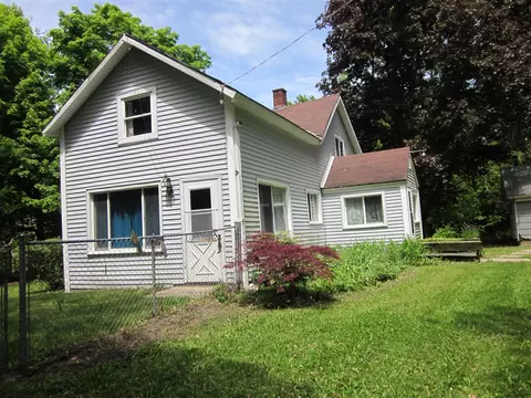 28131 66th, Bangor, MI 49013
