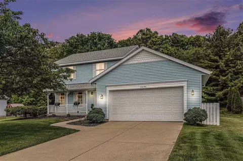 4896 Cedar Crst, Grand Rapids, MI 49525