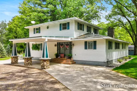 300 N 2nd, Fruitport, MI 49415