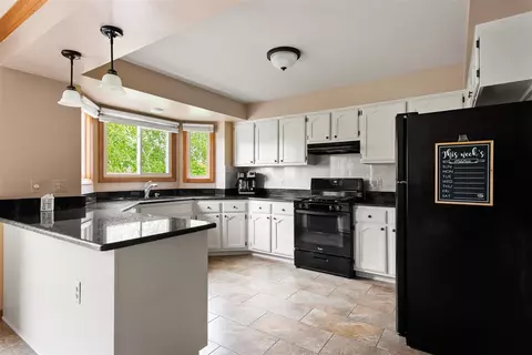 52389 Ridgeway, Macomb, MI 48042 photo 3